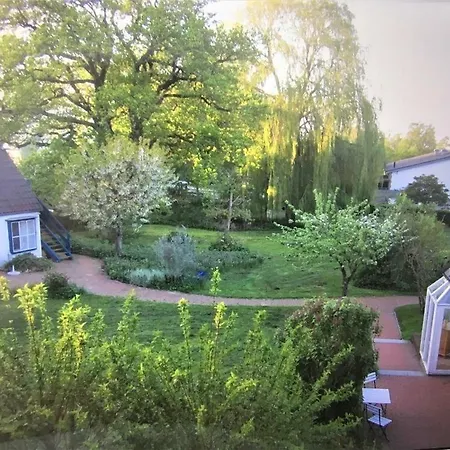 Atelierhaus Lägenhet *